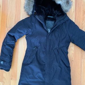 TNA Mid Length Summit Parka